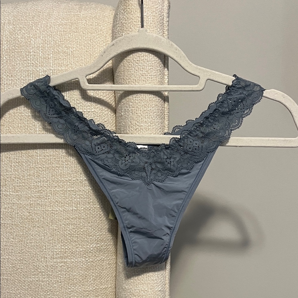 Intimissimi Lace Trim Panties - 4 Pairs